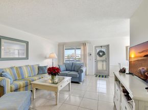 24 Chatham A, West Palm Beach FL 33417