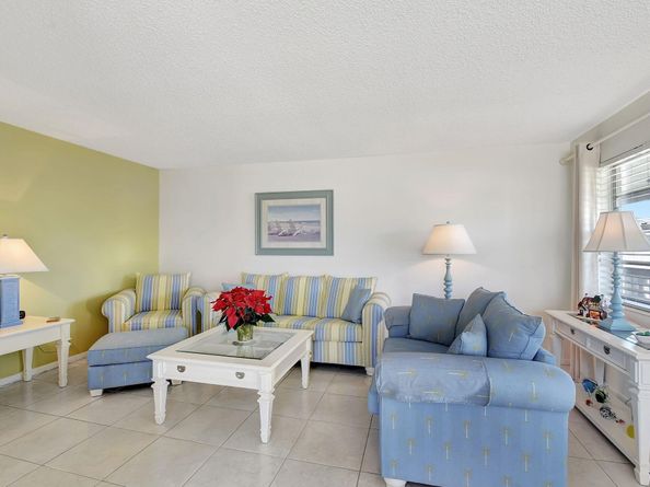 24 Chatham A, West Palm Beach FL 33417