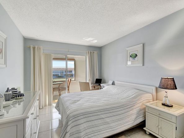 24 Chatham A, West Palm Beach FL 33417