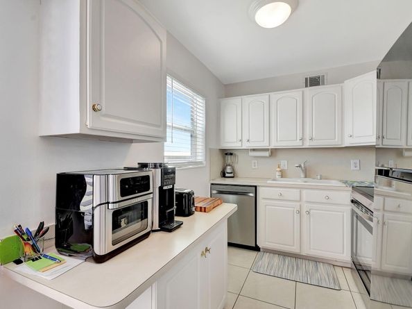 24 Chatham A, West Palm Beach FL 33417