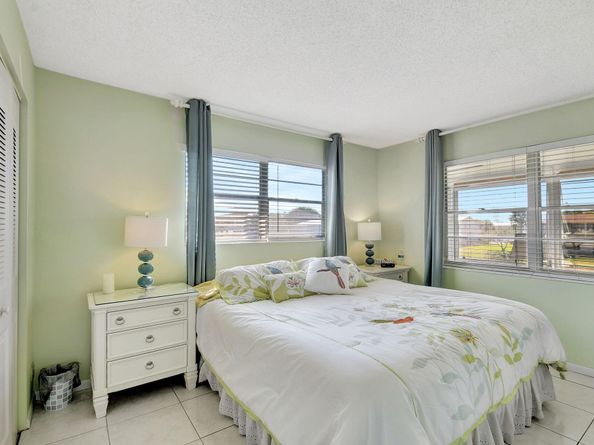 24 Chatham A, West Palm Beach FL 33417