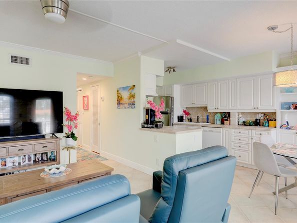 2811 NE 51st 5, Fort Lauderdale FL 33308