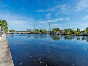 160 Cypress Club Dr 604, Pompano Beach FL 33060