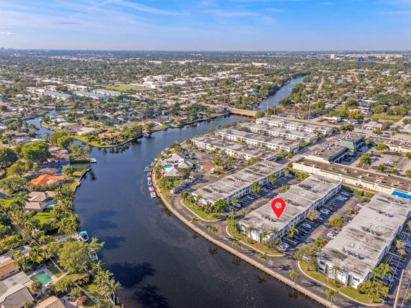 160 Cypress Club Dr 604, Pompano Beach FL 33060