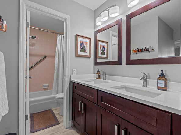 160 Cypress Club Dr 604, Pompano Beach FL 33060