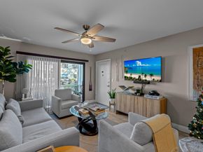 160 Cypress Club Dr 604, Pompano Beach FL 33060