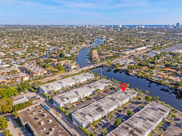 160 Cypress Club Dr 604, Pompano Beach FL 33060