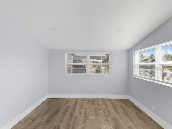 683 NW 21st St, Pompano Beach FL 33060