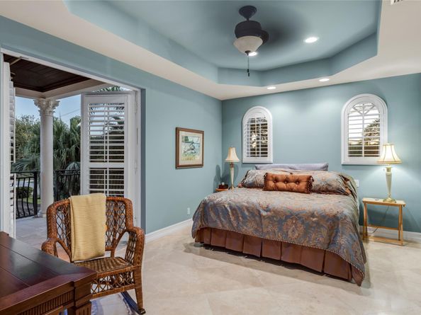 3489 NE 30th Ave, Lighthouse Point FL 33064