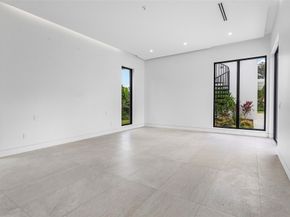 6676 NW 66th Way, Parkland FL 33067