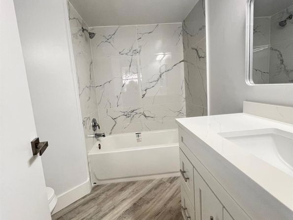 214 Lake Pointe Dr 103, Oakland Park FL 33309