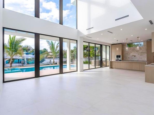 2612 NE 4th St, Pompano Beach FL 33062