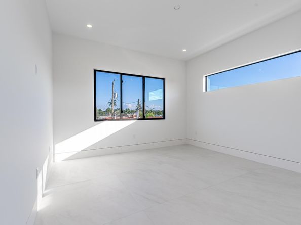 2612 NE 4th St, Pompano Beach FL 33062