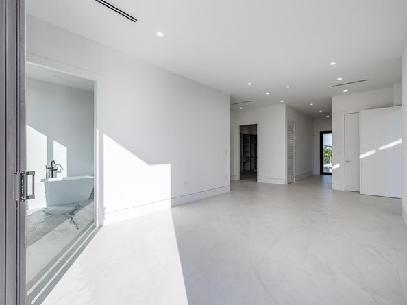 2612 NE 4th St, Pompano Beach FL 33062