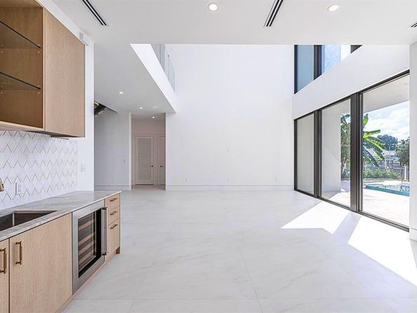 2612 NE 4th St, Pompano Beach FL 33062