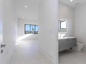 2612 NE 4th St, Pompano Beach FL 33062