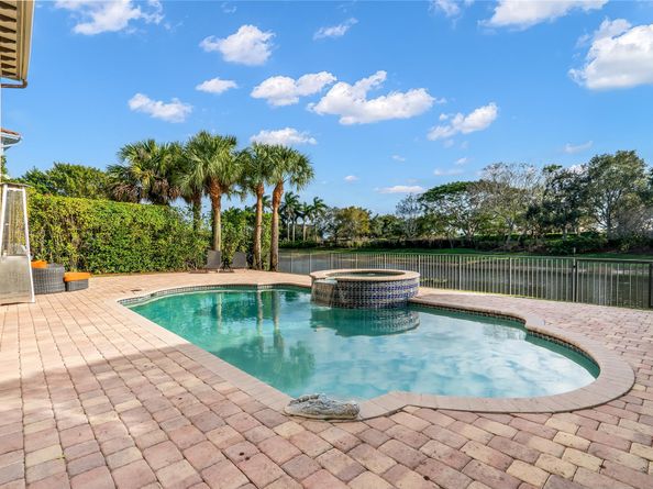 12334 NW 80th Pl, Parkland FL 33076