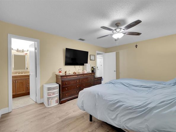 1910 Coquina Way, Coral Springs FL 33071