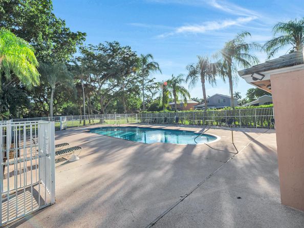 5216 NW 55th Street, Coconut Creek FL 33073