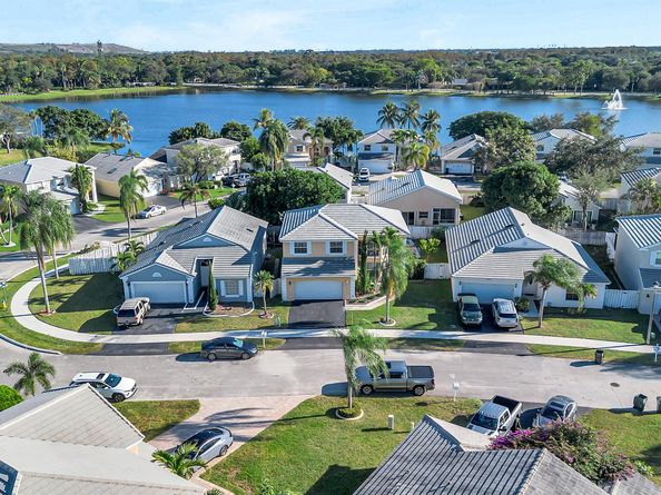 5216 NW 55th Street, Coconut Creek FL 33073