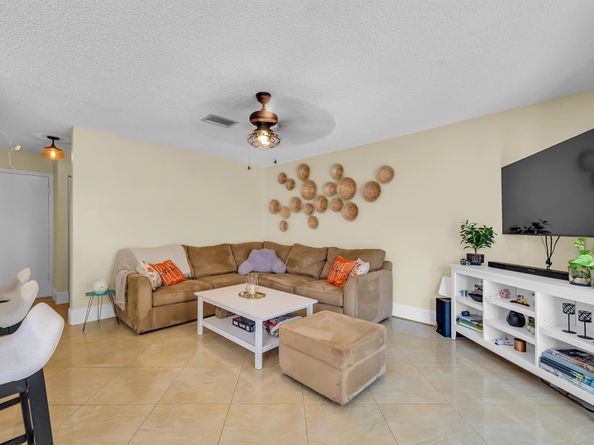 5216 NW 55th Street, Coconut Creek FL 33073