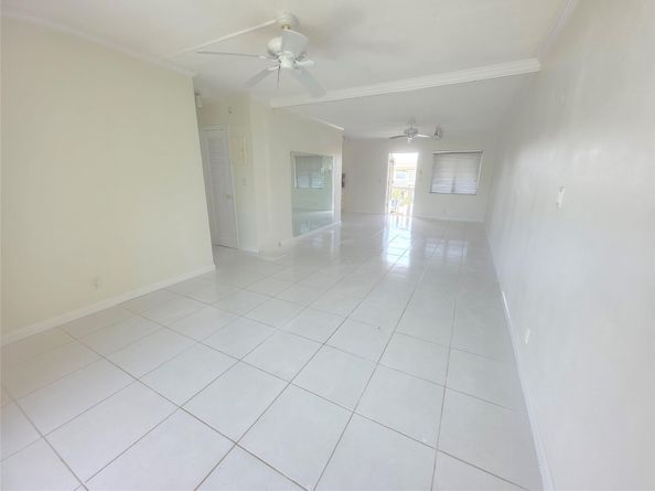 2131 NE 42nd Ct 209E, Lighthouse Point FL 33064