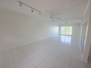 2131 NE 42nd Ct 209E, Lighthouse Point FL 33064