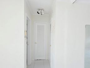 2131 NE 42nd Ct 209E, Lighthouse Point FL 33064