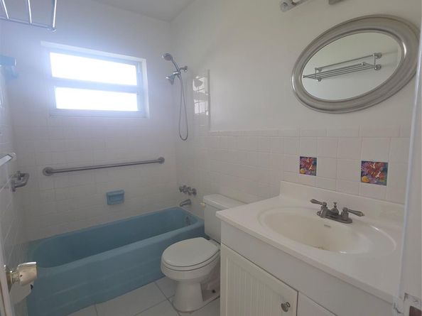 2131 NE 42nd Ct 209E, Lighthouse Point FL 33064