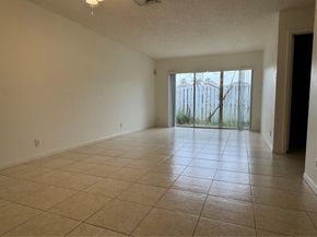 821 Crystal Lake Dr 1101, Deerfield Beach FL 33064