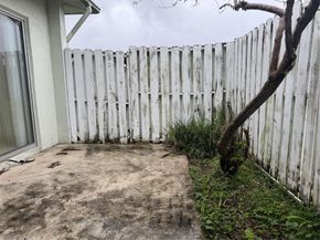 821 Crystal Lake Dr 1101, Deerfield Beach FL 33064