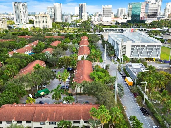 246 City View Dr 246, Fort Lauderdale FL 33311
