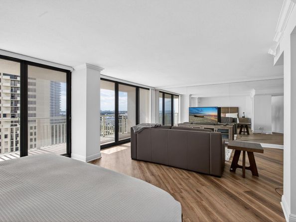 3000 N Ocean Drive 14g, Singer Island FL 33404