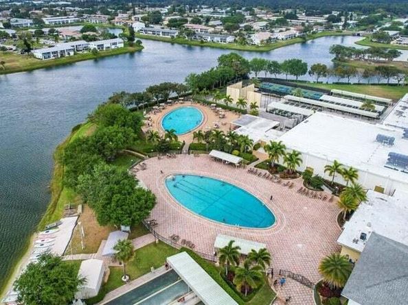 77 Andover C, West Palm Beach FL 33417