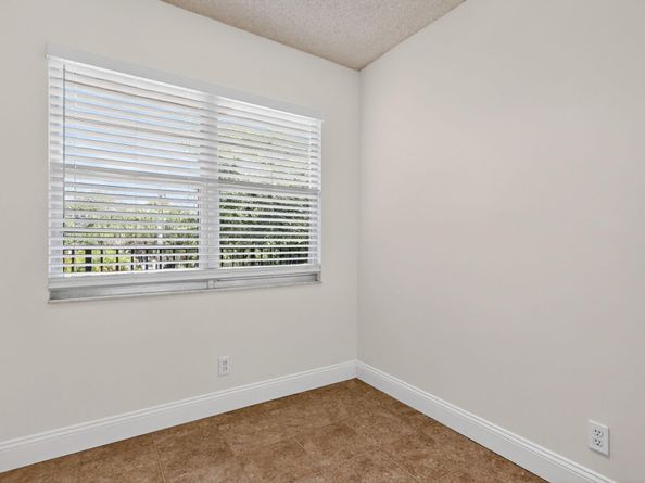 12750 SW 4th Ct 307J, Pembroke Pines FL 33027