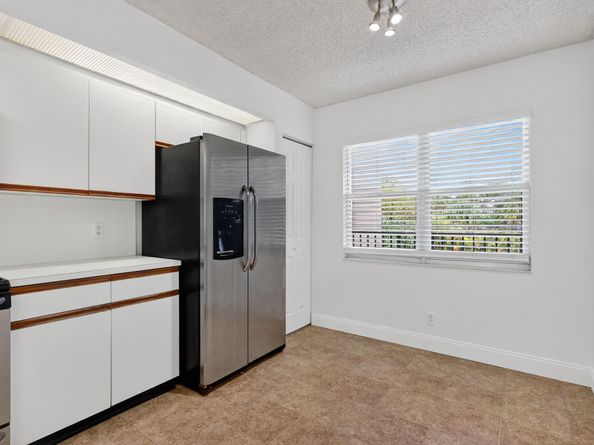 12750 SW 4th Ct 307J, Pembroke Pines FL 33027