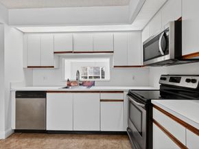 12750 SW 4th Ct 307J, Pembroke Pines FL 33027