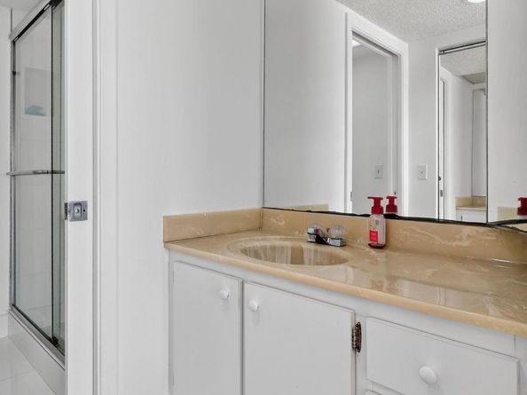 12750 SW 4th Ct 307J, Pembroke Pines FL 33027