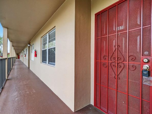 12750 SW 4th Ct 307J, Pembroke Pines FL 33027