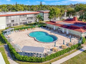 3100 Springdale Boulevard 314, Palm Springs FL 33461