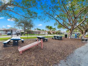 2201 NE 66th Street 1323, Fort Lauderdale FL 33308