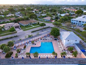 2201 NE 66th Street 1323, Fort Lauderdale FL 33308