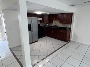 950 SW 74th Ave 950, North Lauderdale FL 33068