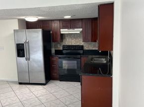 950 SW 74th Ave 950, North Lauderdale FL 33068