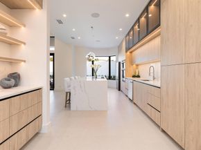 1740 SW 2nd Avenue, Boca Raton FL 33432