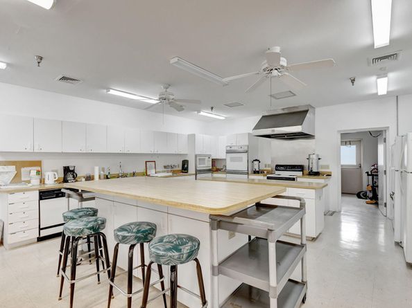 12005 Poinciana Boulevard 204, Royal Palm Beach FL 33411