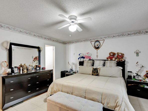 12005 Poinciana Boulevard 204, Royal Palm Beach FL 33411