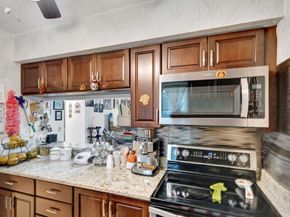 12005 Poinciana Boulevard 204, Royal Palm Beach FL 33411