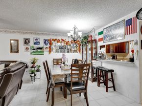 12005 Poinciana Boulevard 204, Royal Palm Beach FL 33411