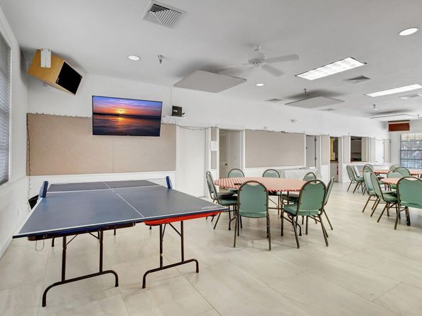 12005 Poinciana Boulevard 204, Royal Palm Beach FL 33411